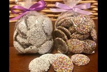 Milk or dark chocolate nonpareils