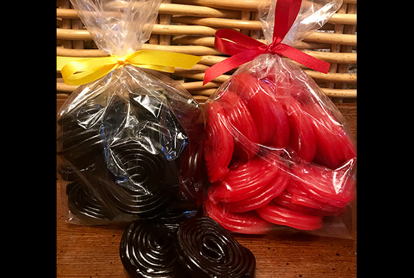 Red or black licorice wheels
